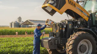 Miniatura do artigo de Gestão Agrícola: Lubrificação de Máquinas Agrícolas: Maximize Vida Útil e Eficiência
