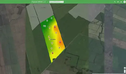 uma captura de tela da interface do software de gestão agrícola Aegro. Em destaque, um mapa de satélite de uma