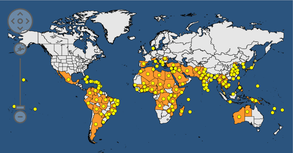 mapa-múndi que ilustra a distribuição geográfica de uma determinada ocorrência, provavelmente uma praga agr