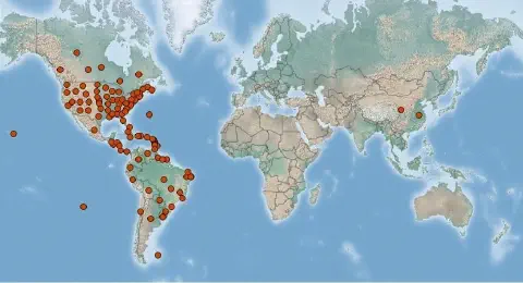 Mapa-múndi mostrando distribuição geográfica em tons de verde