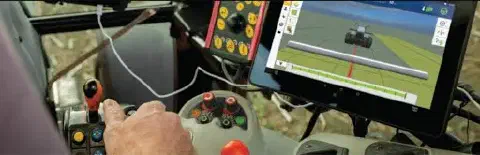 perspectiva interna da cabine de um trator moderno, focando na tecnologia de agricultura de precisão. Em p