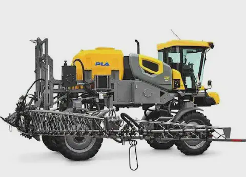 pulverizador autopropelido moderno, da marca PLA, modelo 120J, apresentado em um fundo branco que destaca s