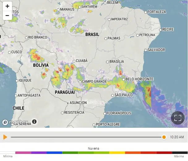 a interface de um mapa de radar meteorológico, focado no Brasil e países vizinhos como Bolívia e Paraguai. Sob