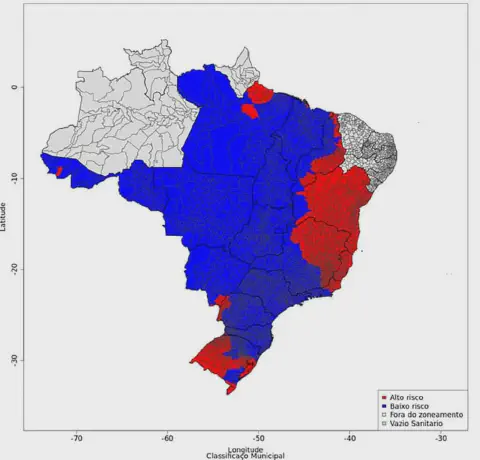 mapa do Brasil dividido por municípios, apresentando uma classificação de risco para atividades agrícolas.