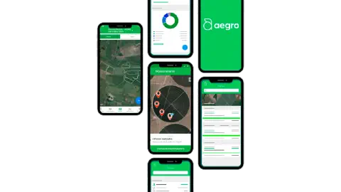 Técnico usando o aplicativo Aegro Campo na lavoura.
